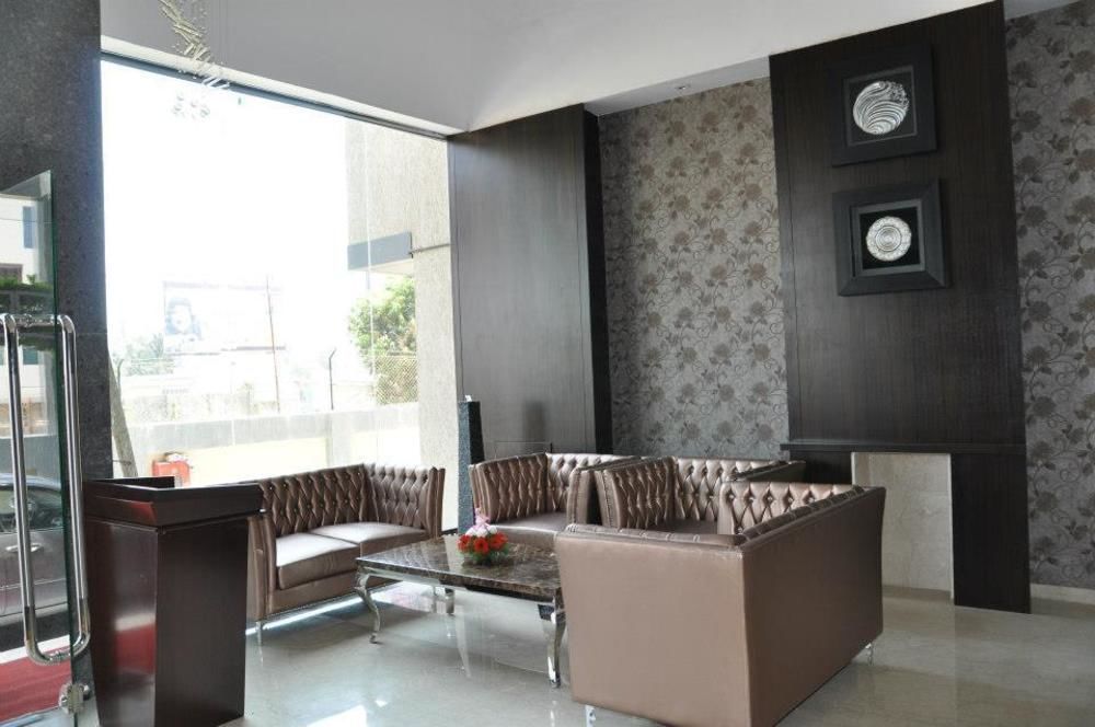 Hotel Lxia Hinjewadi - Indian Nationals Only Pimpri-Chinchwad Exterior foto